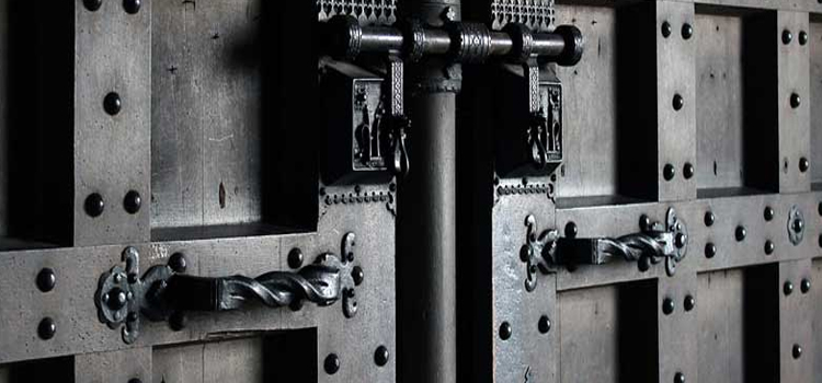 steel entry door repair in Valle Vista